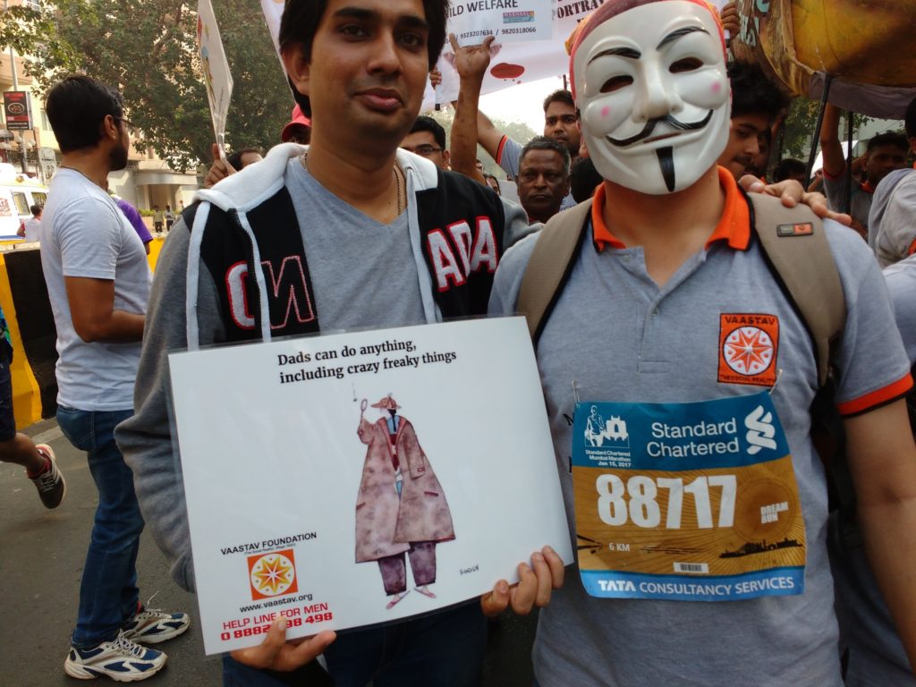 Other participants join in also take photo with placards